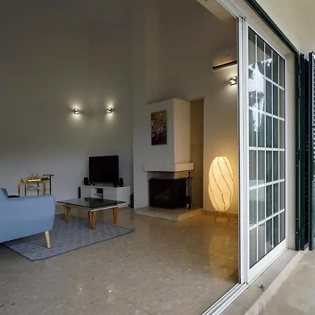 Aroeira Beach Villa