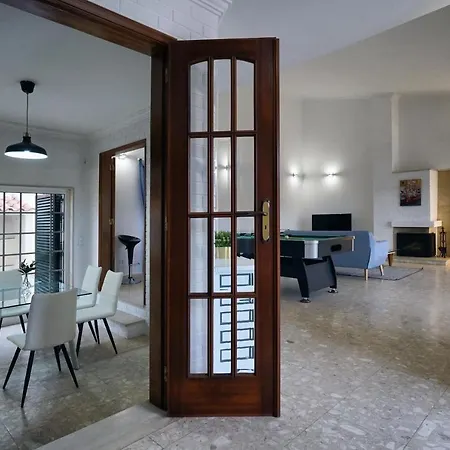 Aroeira Beach Villa *