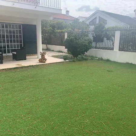 Aroeira Beach Villa *